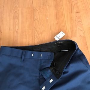Banana Republic Men’s Slim Fit 32/30 Pants